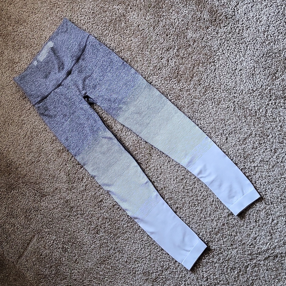 Victoria Sport leggings VS ombre stripe